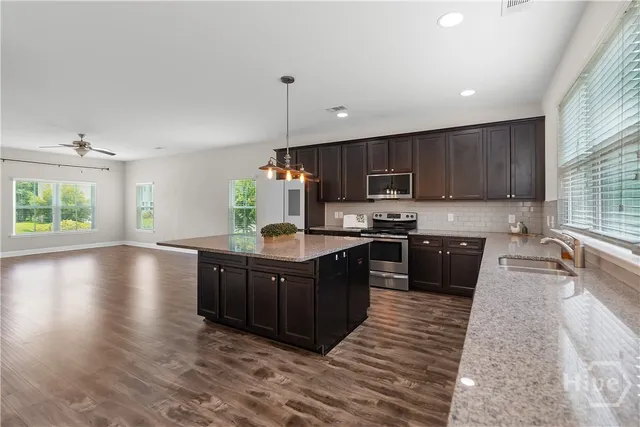 $2,700 | 384 Waverly Lane, Richmond Hill, GA 31324