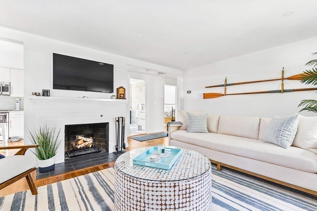108 Lawson Road Scituate, MA 02066 - Photo 12 of 38 Gallery Image 12