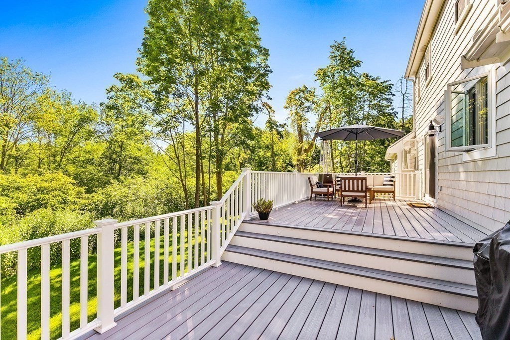 108 Lawson Road Scituate, MA 02066 - Photo 4 of 38 Gallery Image 4