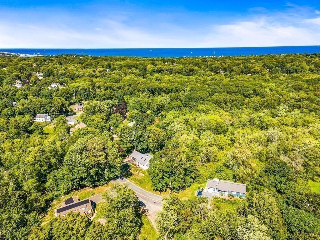 108 Lawson Road Scituate, MA 02066 - Photo 9 of 38 Gallery Image 9