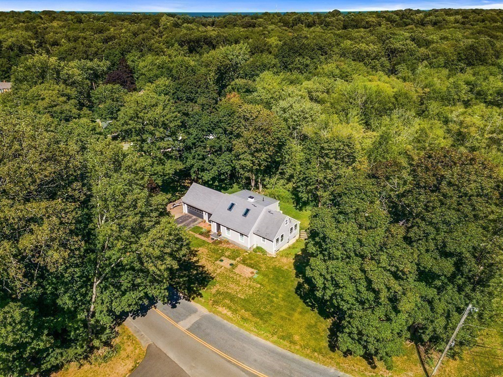 108 Lawson Road Scituate, MA 02066 - Photo 10 of 38 Gallery Image 10