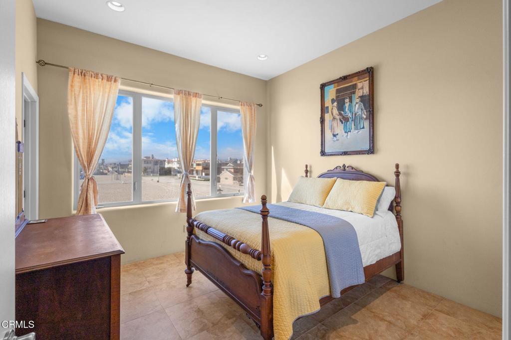 5160 Neptune Square Oxnard, CA 93035 - Photo 52 of 74