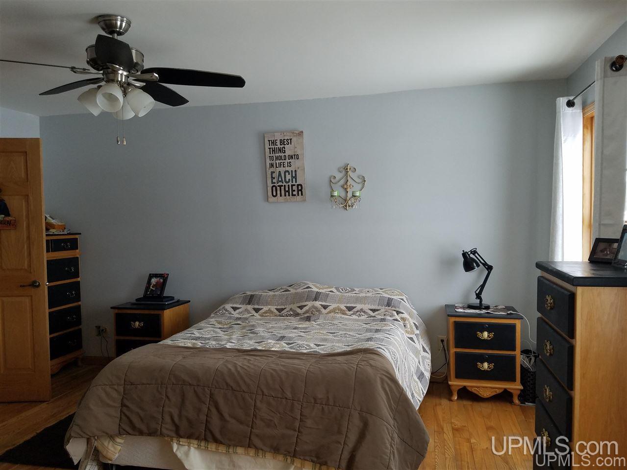 14211 North Stateline Road Hurley, WI 54534 - Photo 7 of 50
