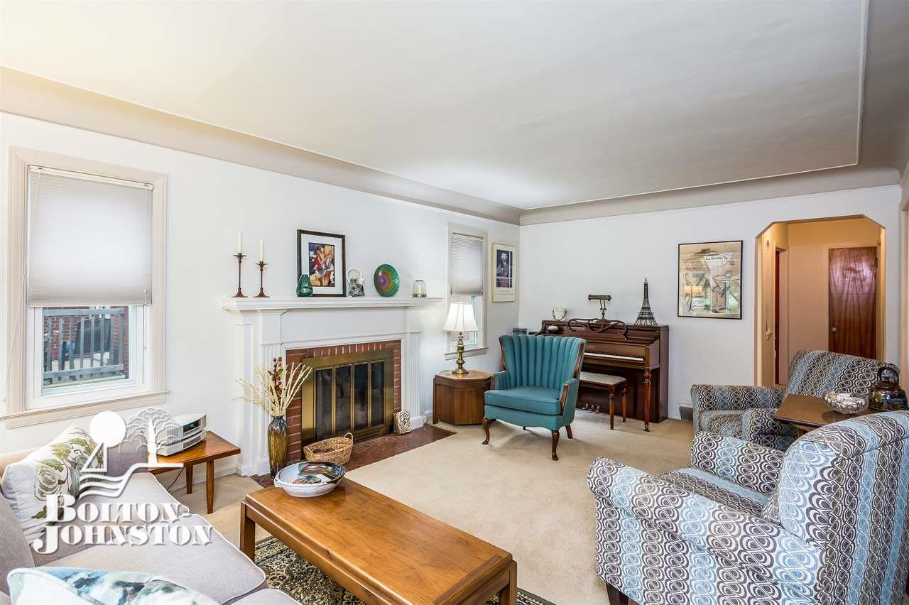 432 Moross Road Grosse Pointe Farms, MI 48236 - Photo 2 of 39
