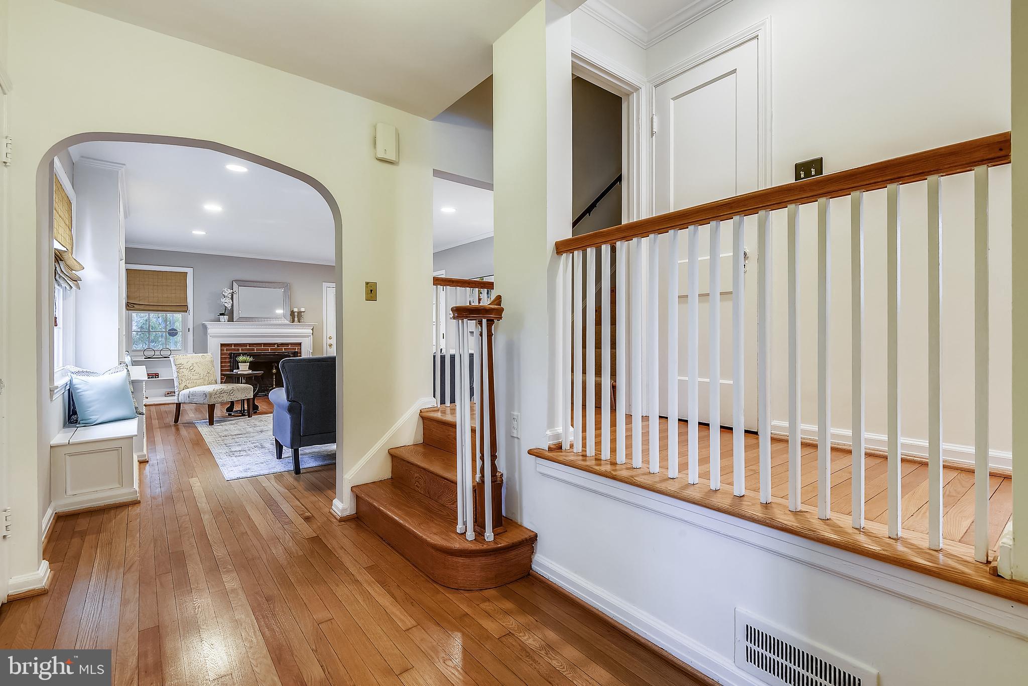 10217 Sutherland Road Silver Spring, MD 20901 - Photo 4 of 49 Arched Entryway