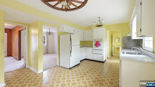 $799,000 | 37 Filmore Avenue, Livingston, NJ 07039