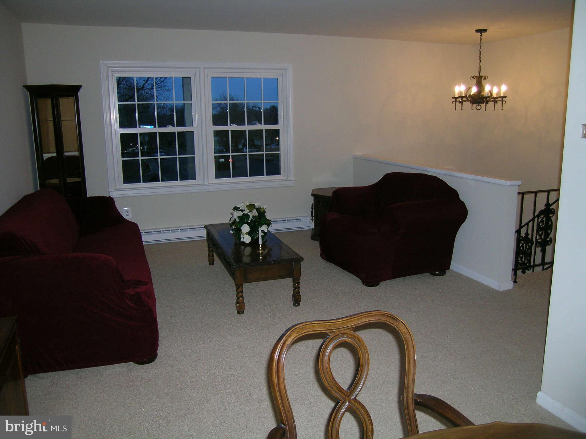 309 Harrison Road Sterling, VA 20164 - Photo 2 of 12 Living Room