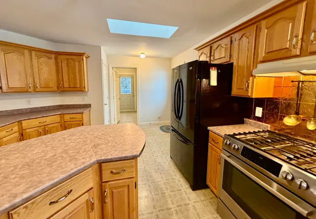 $689,000 | 34 School Street, St. George, ME 04860