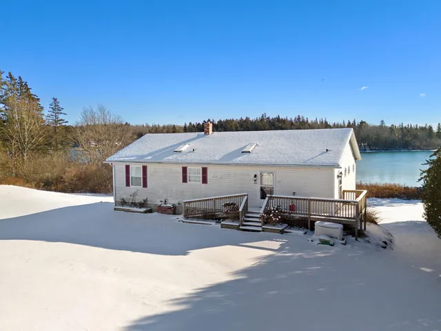 $689,000 | 34 School Street, St. George, ME 04860