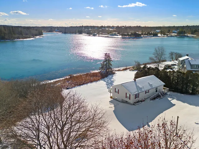 $689,000 | 34 School Street, St. George, ME 04860