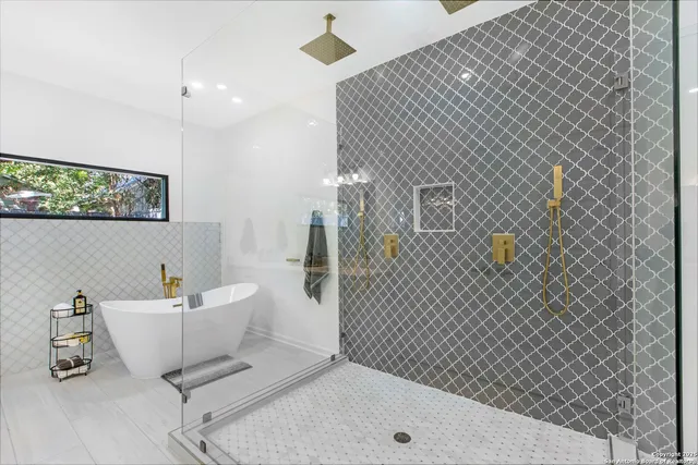 $5,700 | 423 College Boulevard, Alamo Heights, TX 78209