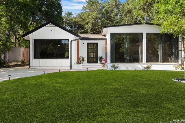 $5,700 | 423 College Boulevard, Alamo Heights, TX 78209