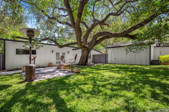 $5,700 | 423 College Boulevard, Alamo Heights, TX 78209