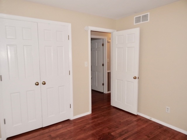 5220 Miami Road South Bend, IN 46614 - Photo 2 of 27 Gallery Image 2