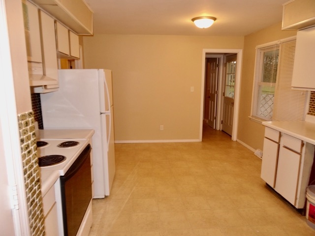 5220 Miami Road South Bend, IN 46614 - Photo 11 of 27 Gallery Image 11