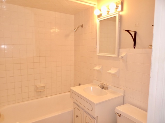 5220 Miami Road South Bend, IN 46614 - Photo 17 of 27 Gallery Image 17