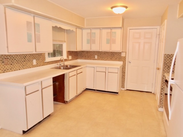 5220 Miami Road South Bend, IN 46614 - Photo 4 of 27 Gallery Image 4
