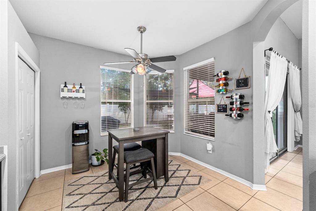 10207 Avelar Ridge Drive Riverview, FL 33578 - Photo 11 of 31