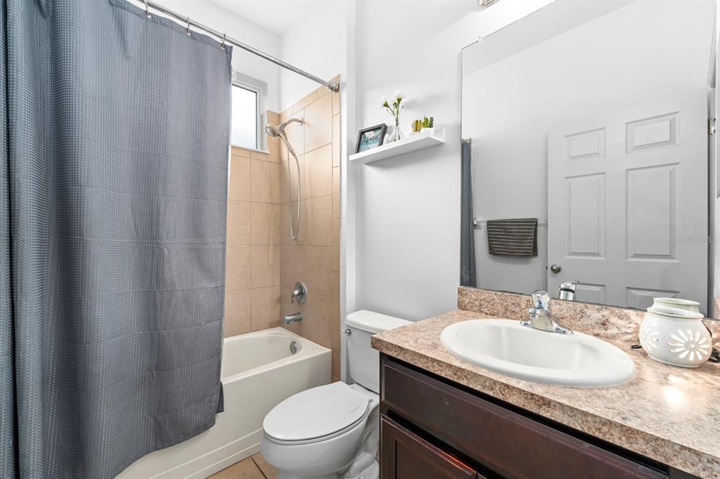 10207 Avelar Ridge Drive Riverview, FL 33578 - Photo 16 of 31