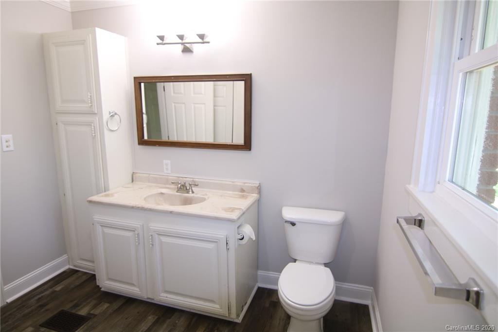 2204 North New Hope Road Gastonia, NC 28054 - Photo 17 of 29
