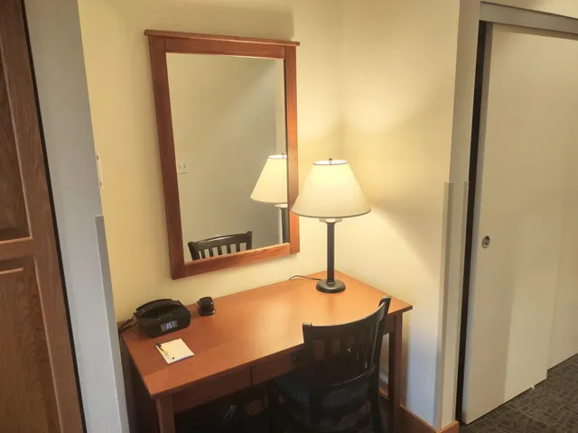 $69,000 | 228 East Mountain Road, Unit B GRAND HOTEL 357 IV (ARMENTROUT), Killington, VT 05751