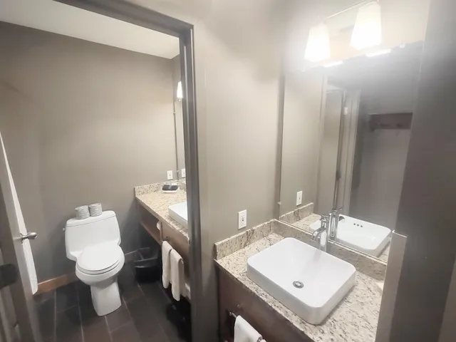 $69,000 | 228 East Mountain Road, Unit B GRAND HOTEL 357 IV (ARMENTROUT), Killington, VT 05751