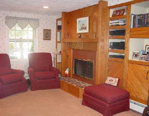 17 Nathaniel Road Barrington, RI 02806 - Photo 5 of 5 Other.