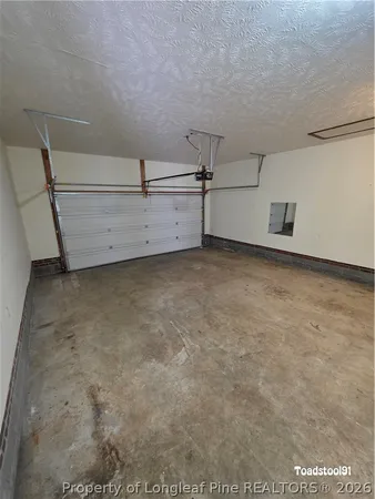 $1,800 | 513 Roundtree Drive, Fayetteville, NC 28303