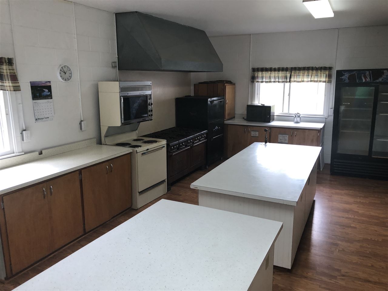 9243 South Maple City Road Maple City, MI 49664 - Photo 22 of 40 1877422-21.JPG