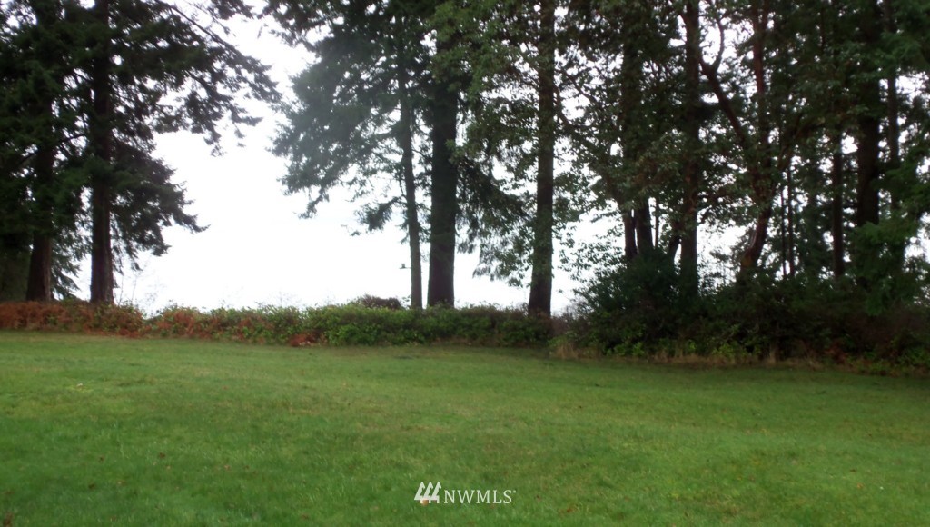 2822 Strawberry Point Road Oak Harbor, WA 98277 - Photo 11 of 15 Gallery Image 11