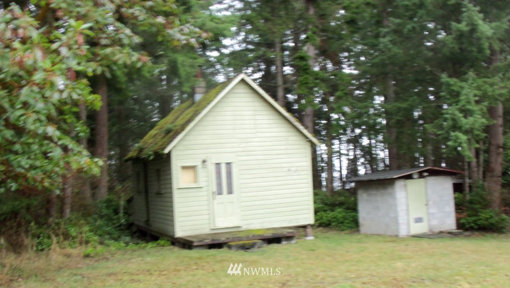 2822 Strawberry Point Road Oak Harbor, WA 98277 - Photo 7 of 15 Gallery Image 7