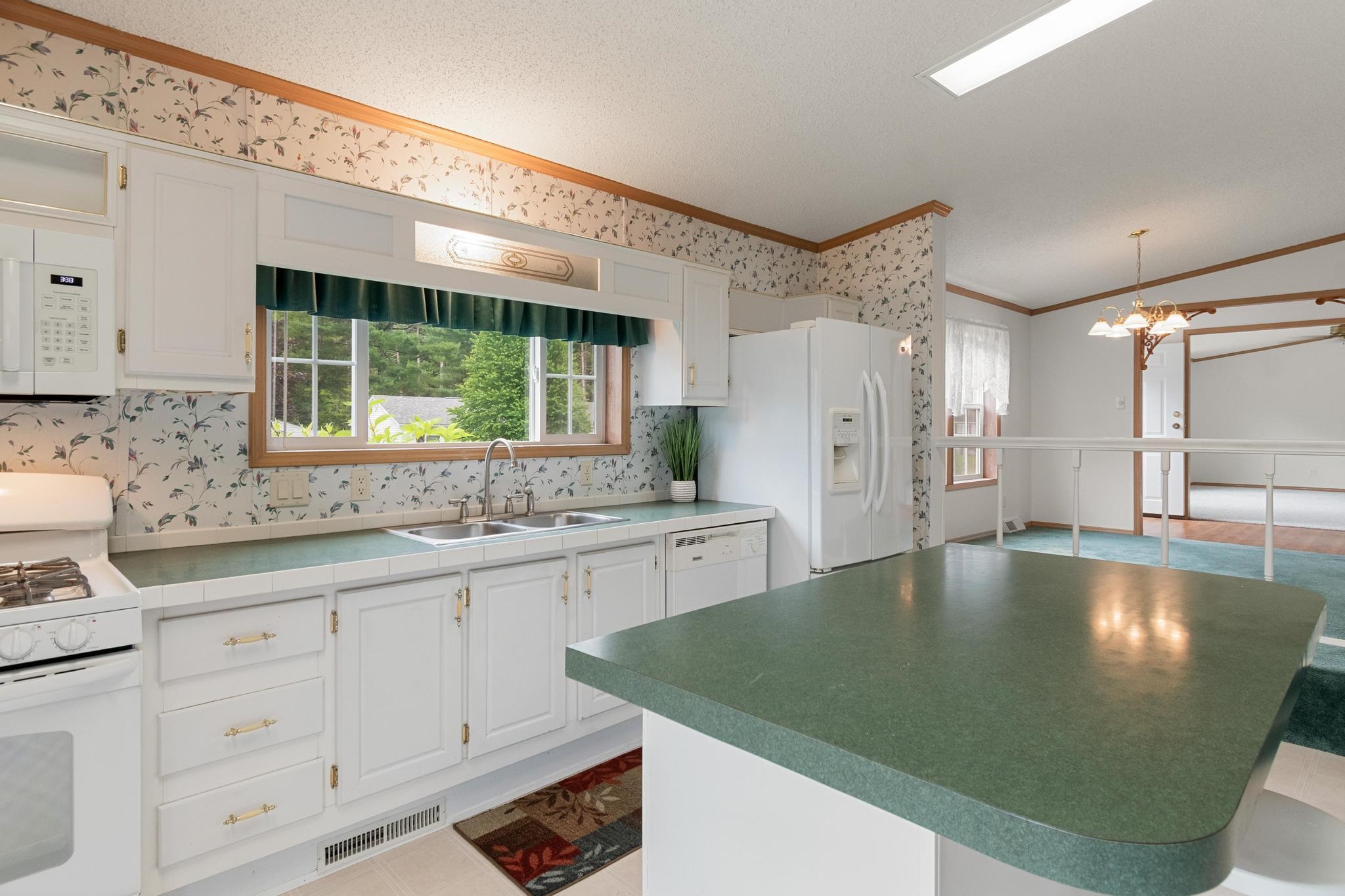 611 Meadowbend Road Williston, VT 05495 - Photo 11 of 49 Gallery Image 11