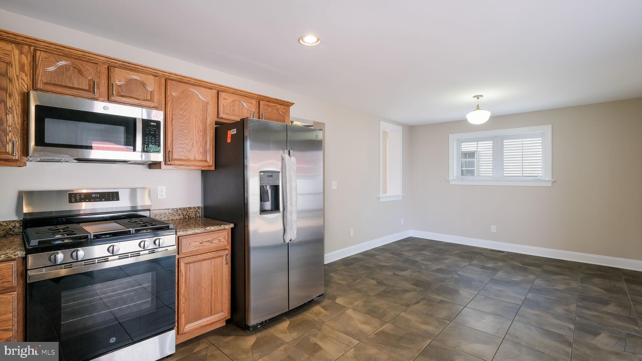 5087 Stump Road Pipersville, PA 18947 - Photo 8 of 35 Large eat-in area.
