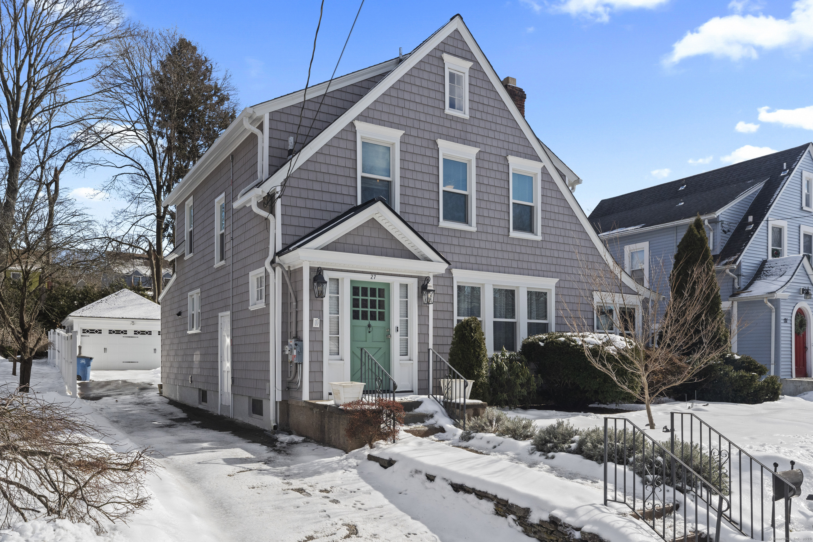 27 Maplewood Road New Haven, CT 06515 - Photo 1 of 1 Gallery Image 1