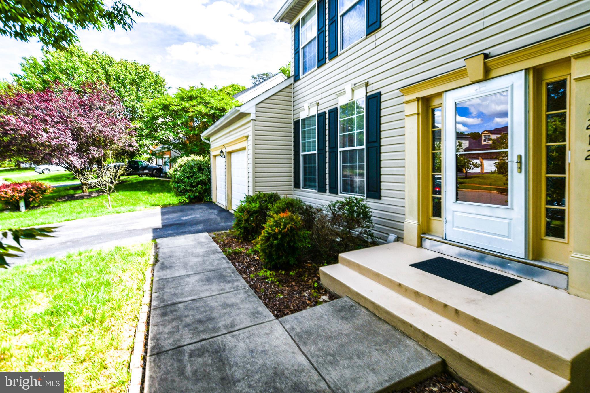 11212 Snowden Pond Road Laurel, MD 20708 - Photo 4 of 36