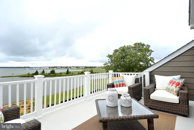 $965,256 | 668 Walnut Avenue, North Beach, MD 20714