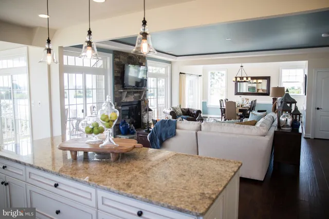 $965,256 | 668 Walnut Avenue, North Beach, MD 20714