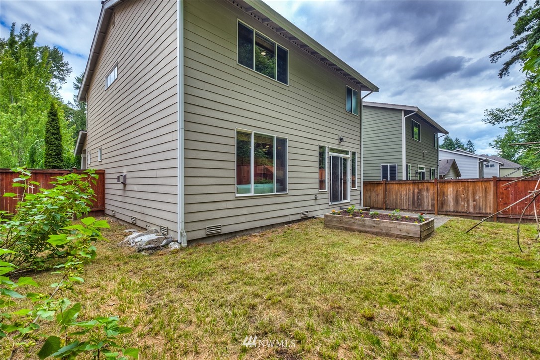12117 Southeast 186th Street Renton, WA 98058 - Photo 4 of 23 Gallery Image 4