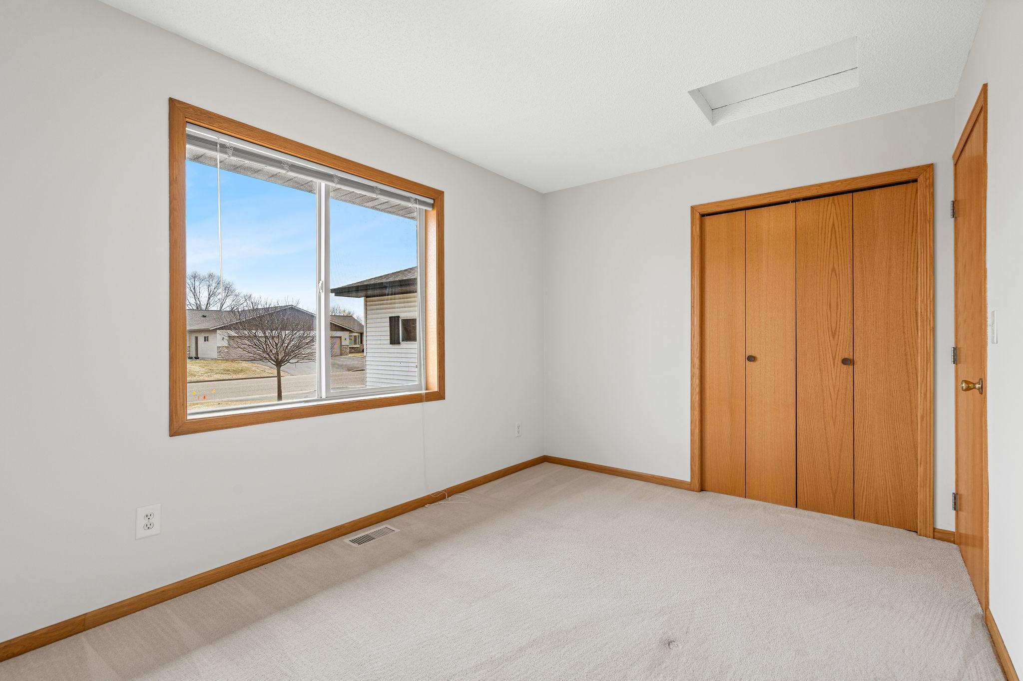 905 West Ridge Court New Richmond, WI 54017 - Photo 17 of 32