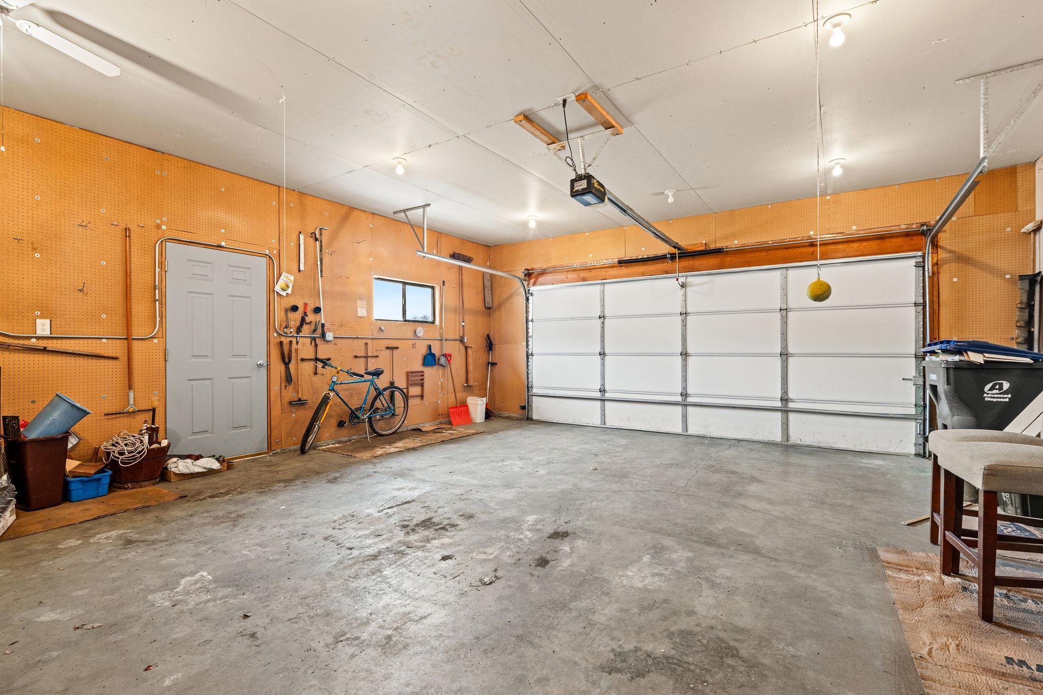 905 West Ridge Court New Richmond, WI 54017 - Photo 25 of 32
