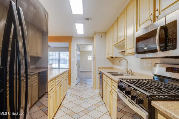 $282,940 | 108 Vance Place, Long Beach, MS 39560