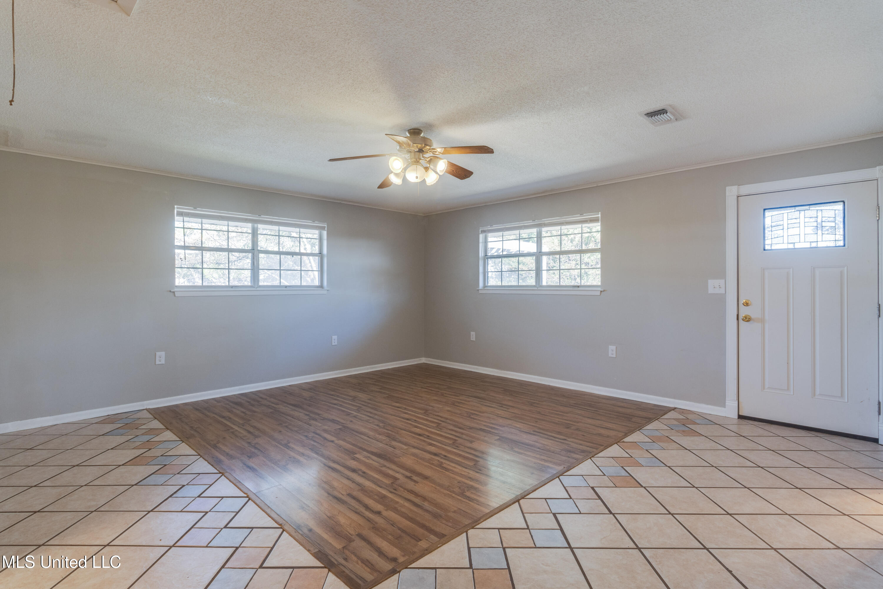 108 Vance Place Long Beach, MS 39560 - Photo 7 of 24 IMG_7133