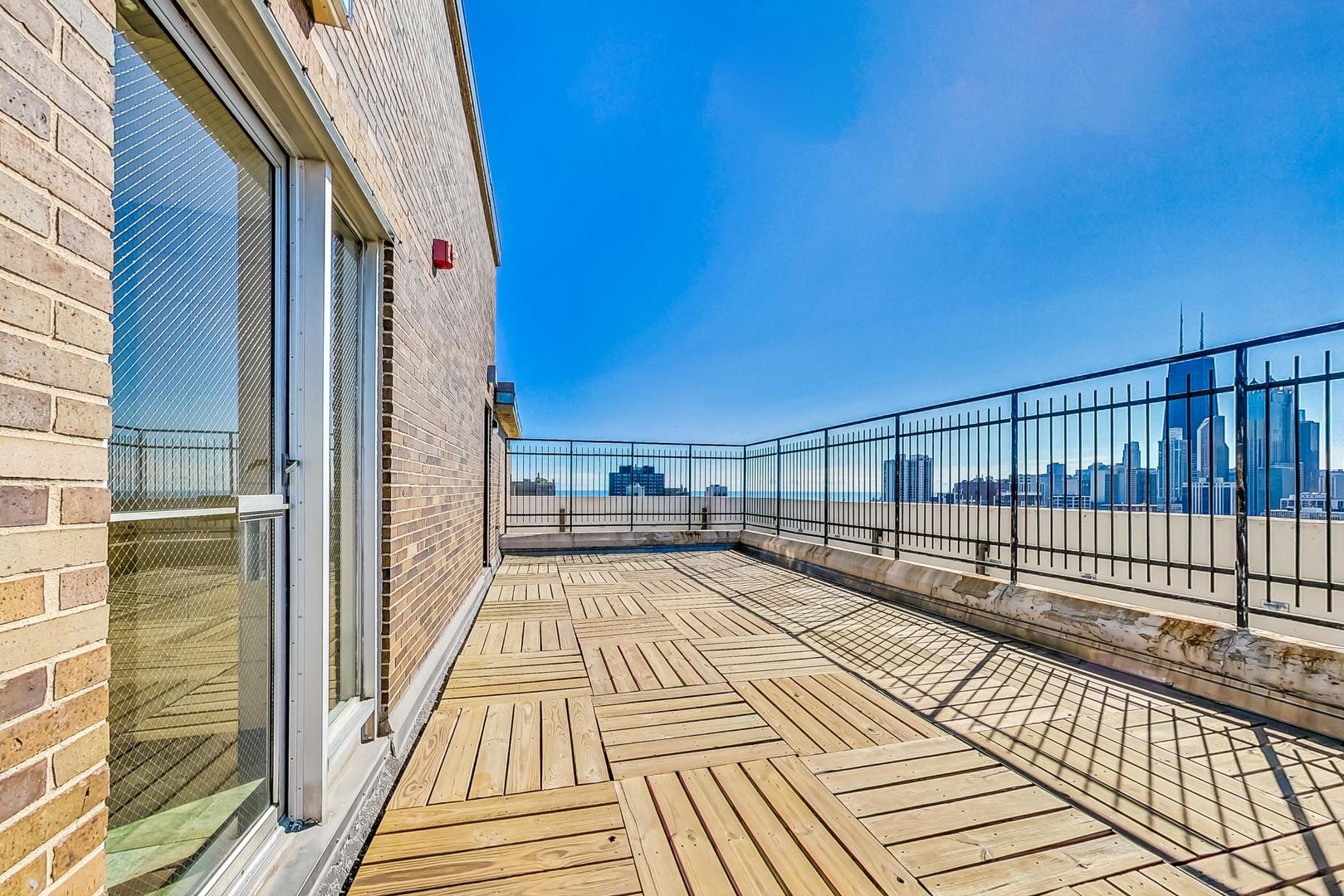70 West Burton Place, Unit 2103F Chicago, IL 60610 - Photo 13 of 15