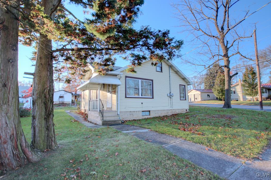 531 Center Street Slatington, PA 18080 - Photo 1 of 19 Gallery Image 1