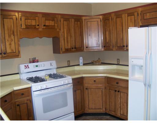 104 Garing Road Chicora, PA 16025 - Photo 5 of 15 Kitchen.