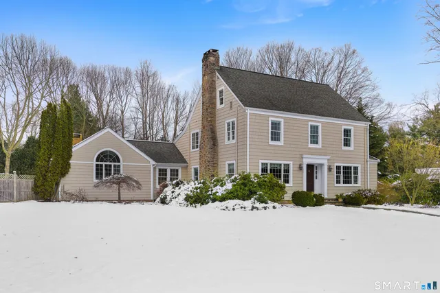 $1,299,000 | 12 Ridgeway Road, Easton, CT 06612