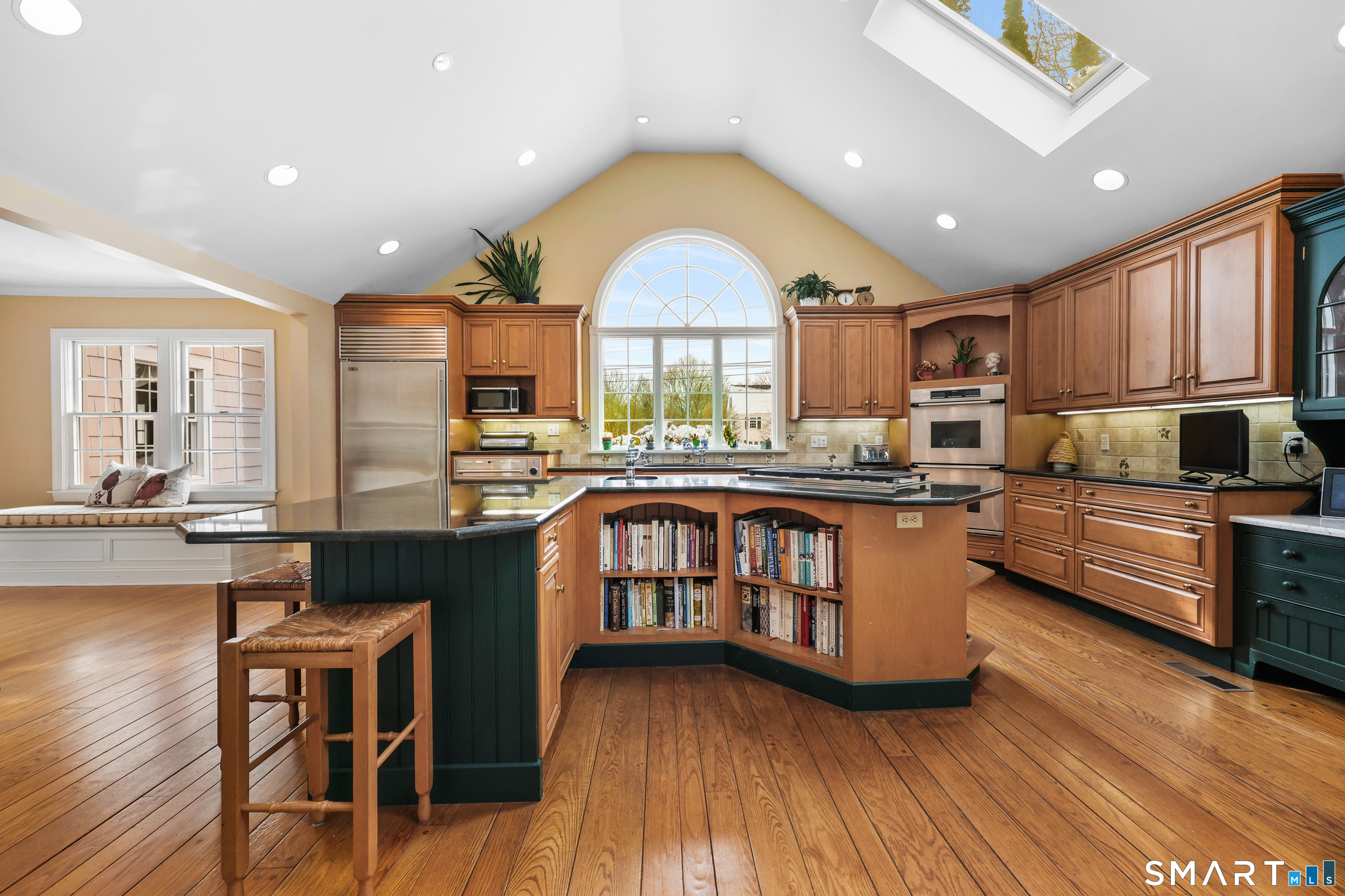 12 Ridgeway Road Easton, CT 06612 - Photo 5 of 38