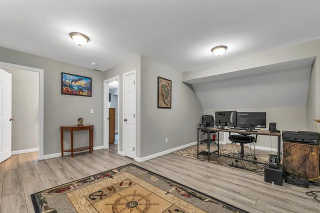 $689,500 | 302 Flanders Road, Henniker, NH 03242