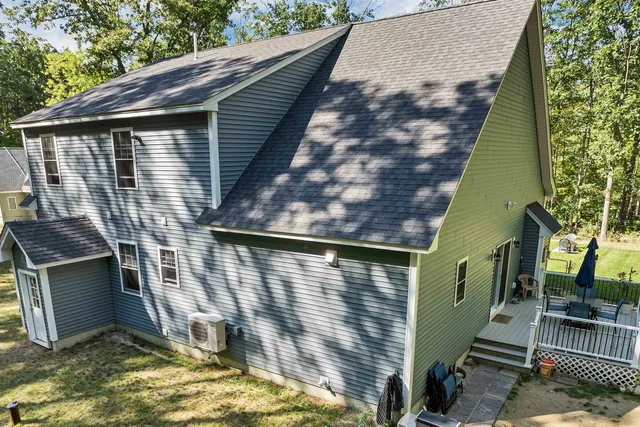 $689,500 | 302 Flanders Road, Henniker, NH 03242