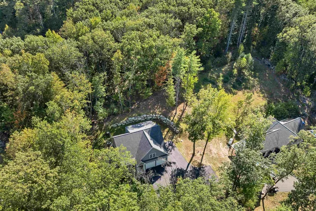 $689,500 | 302 Flanders Road, Henniker, NH 03242